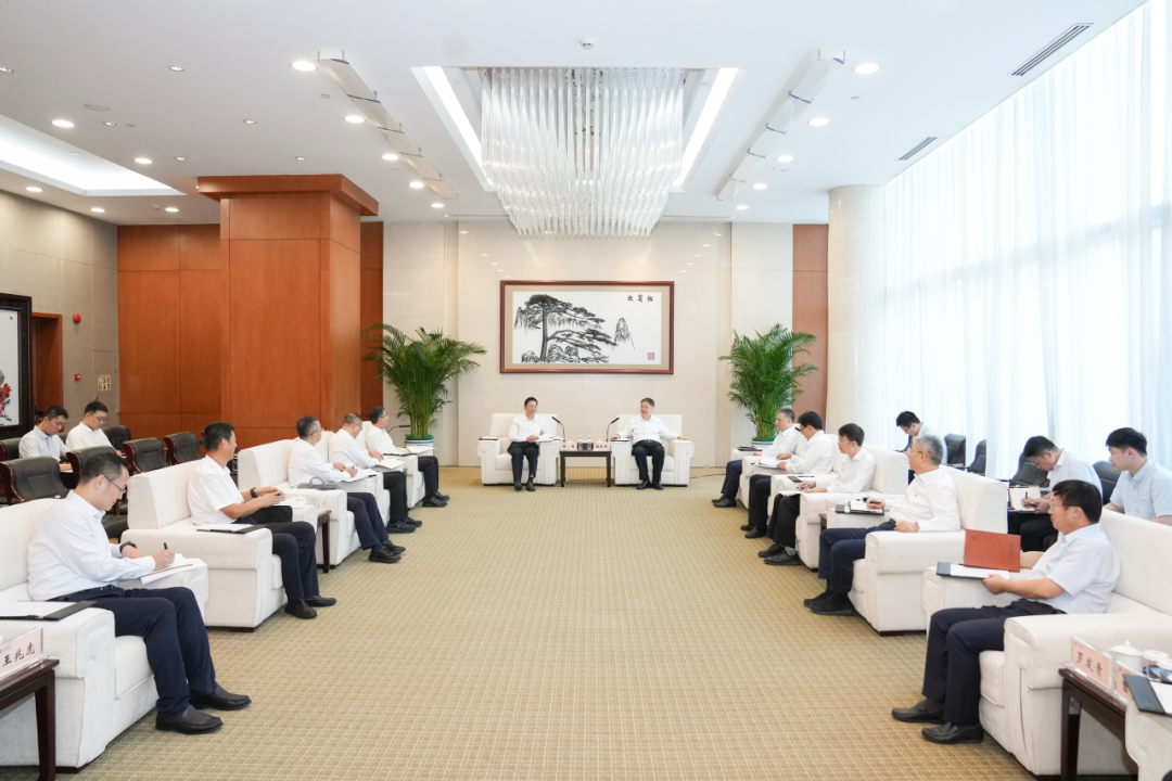 溫樞剛張文峰會見哈電集團董事長黃偉、總經理劉清勇