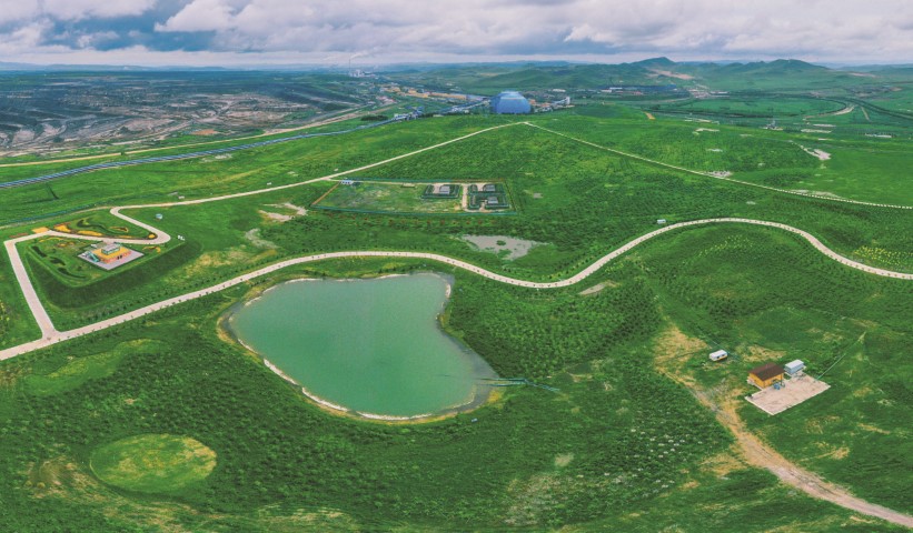 北疆草原奏響綠能交響